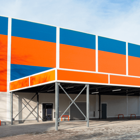 Зона разгрузки и погрузки вещей на складе